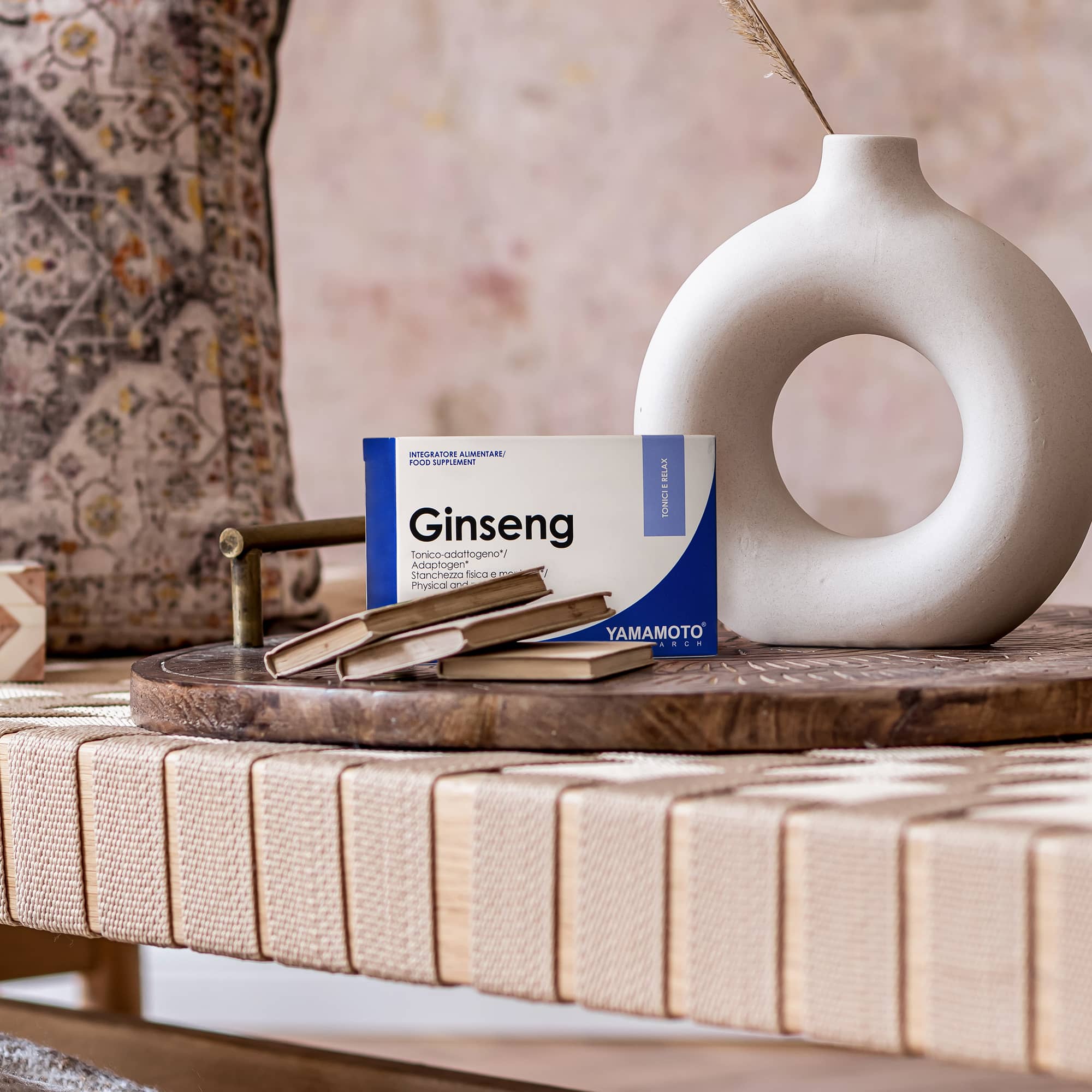 Жен-шенът 250 mg Panax ginseng (титрирани до 15% в гинзеноиди (37.5 mg) на таблетка)